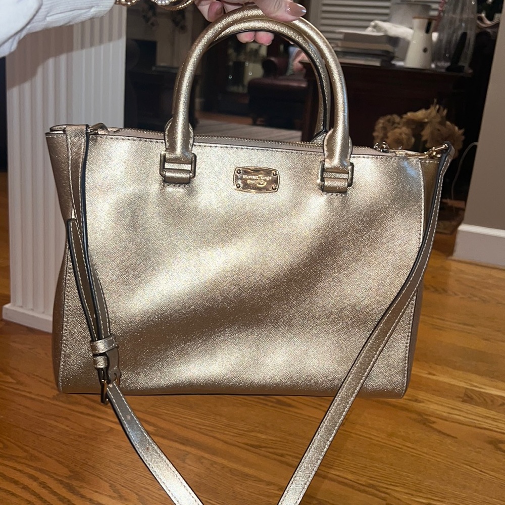 Micheal Kors crossbody